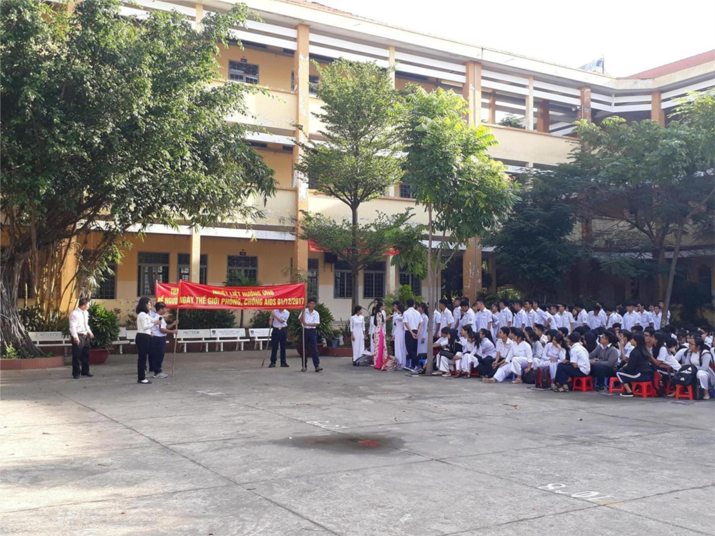 2017-11-27 Le mit tinh HIV-AIDS (16).jpg